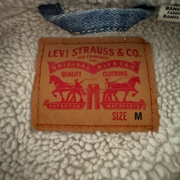 Men’s Levi’s denim Sherpa lined jacket - Picture 2 of 3